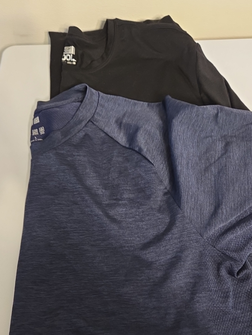 Bundle Of 32 Degrees Men's Crewneck Tee And Blue Dri-fit— Black & Navy